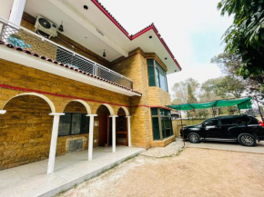 Taj Villa Hotel